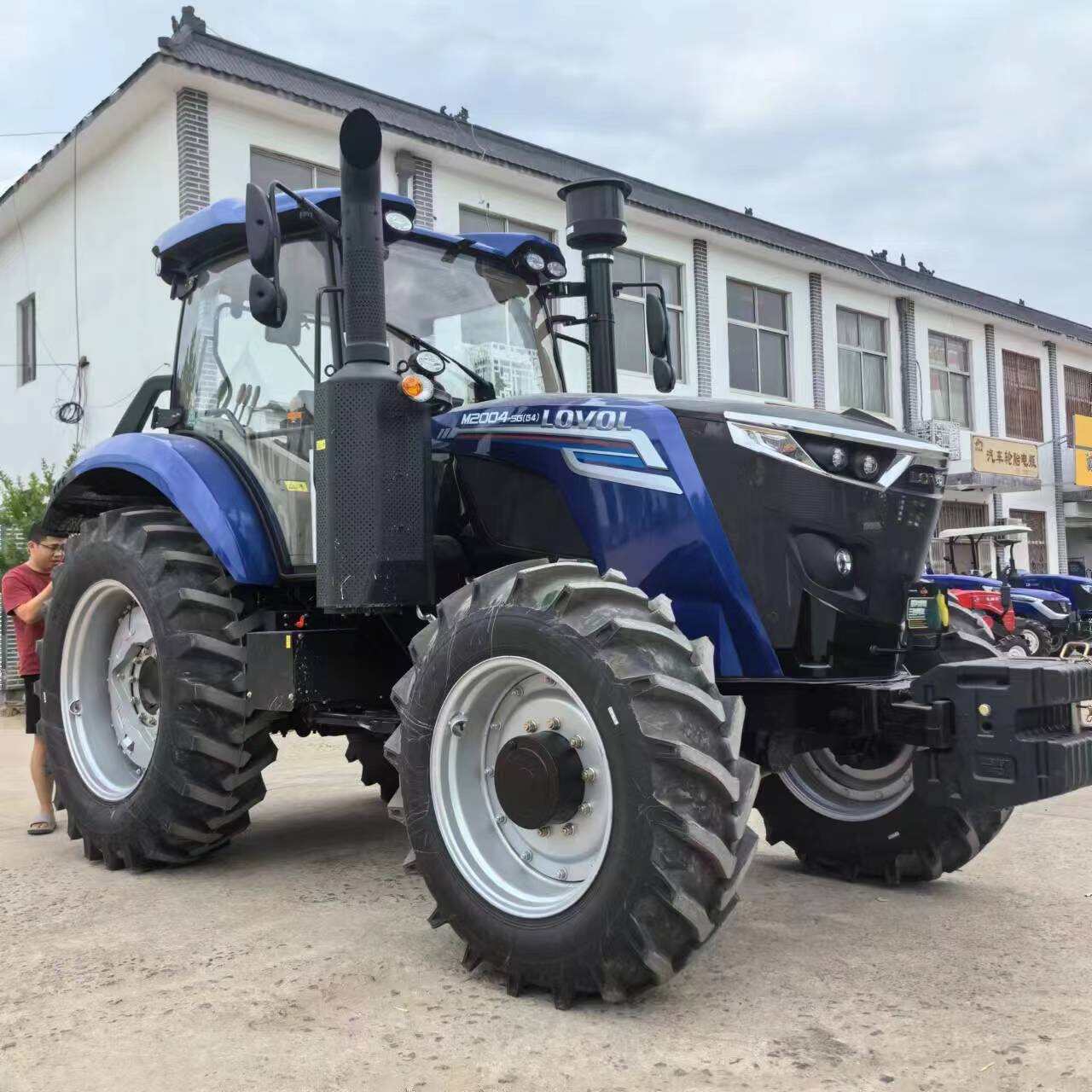 大型耕田机 雷沃M2004农用爬行档 潍柴六缸大后桥水旱两用