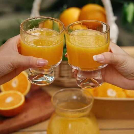「夏橙」商用榨汁果，酸甜适宜，多汁肉脆，汁水充沛，耐高温储存