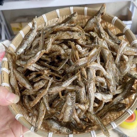 佛山开肚油炸白条鱼干展会地摊油炸白条鱼蓝刀翘嘴叼子鱼干开肚鱼干
