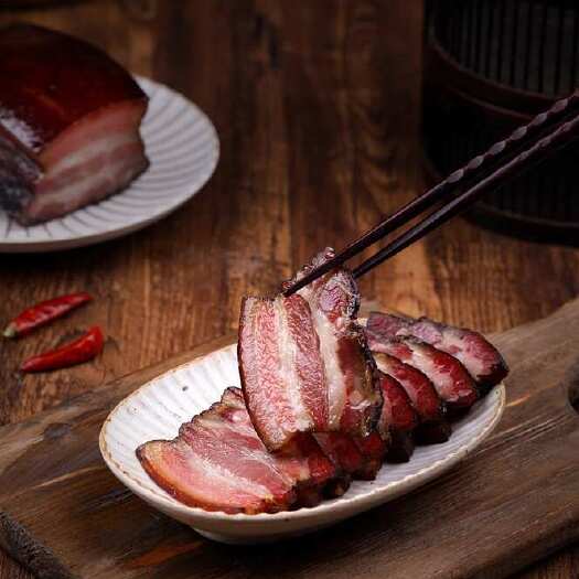 张家界流口水的农家腊肉