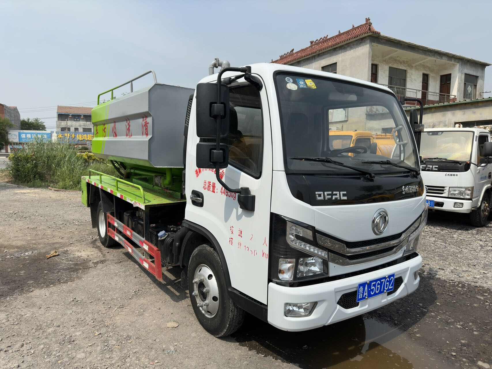 吸污清洗車，東風(fēng)多利卡藍(lán)牌4+2清洗吸污車，21年