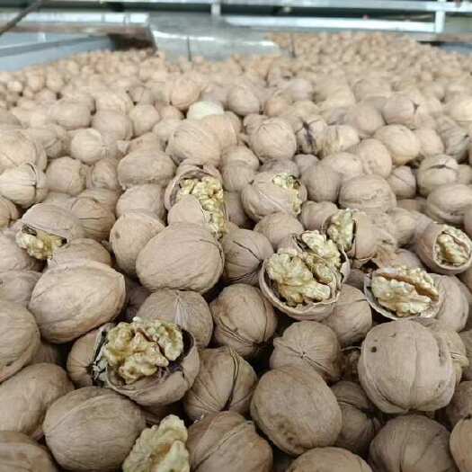 阿克苏市出售185精品水洗商品果。100吨现货 ，价格漂亮