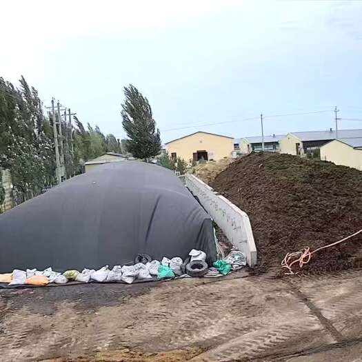 和林县内蒙古有机奶山羊，羊粪好氧发酵有机肥。无沙，无土，无褐煤。