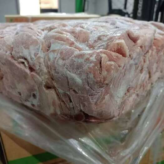 青岛品名:  1-5号肉+大块精碎规格:  25㎏/箱