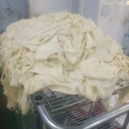 兴宁市面制品边角料（饲料）（主要成分：小麦粉，少量食用油）