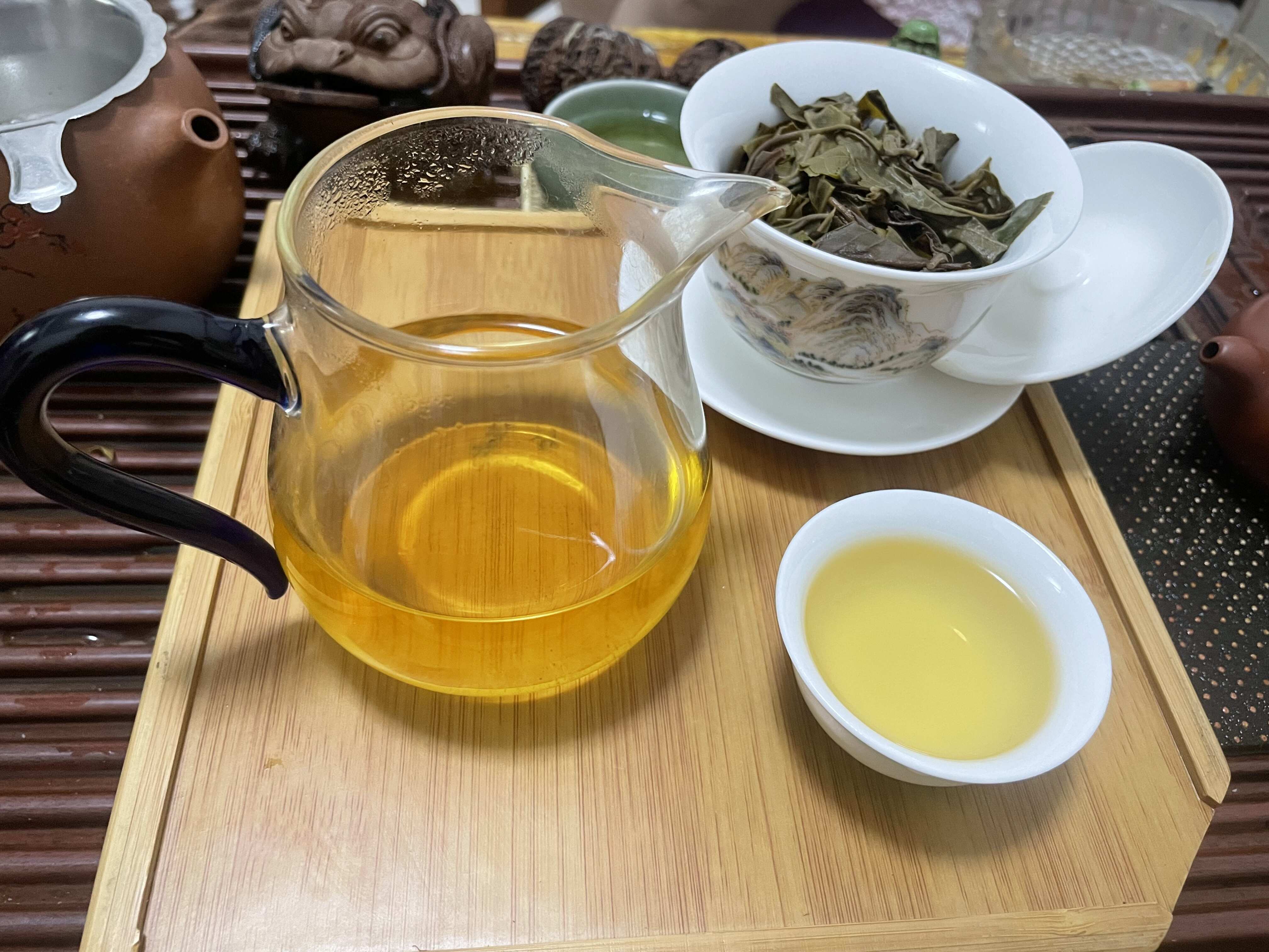 风庆大叶种21年古树晒青，汤香馥郁，茶气适中，回甘生津好