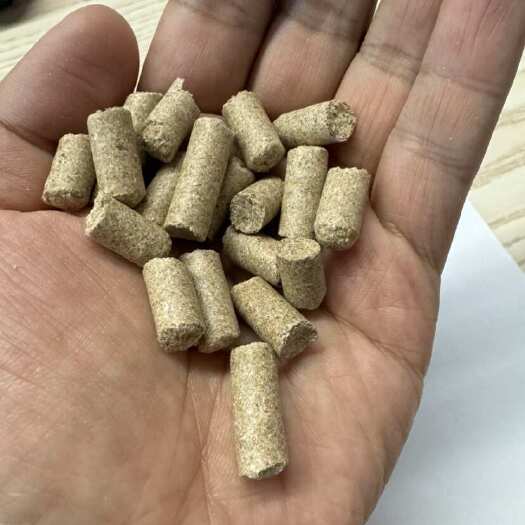 霍尔果斯哈萨克斯坦麸皮颗粒，蛋白17，纤维7，水分13.5。价。