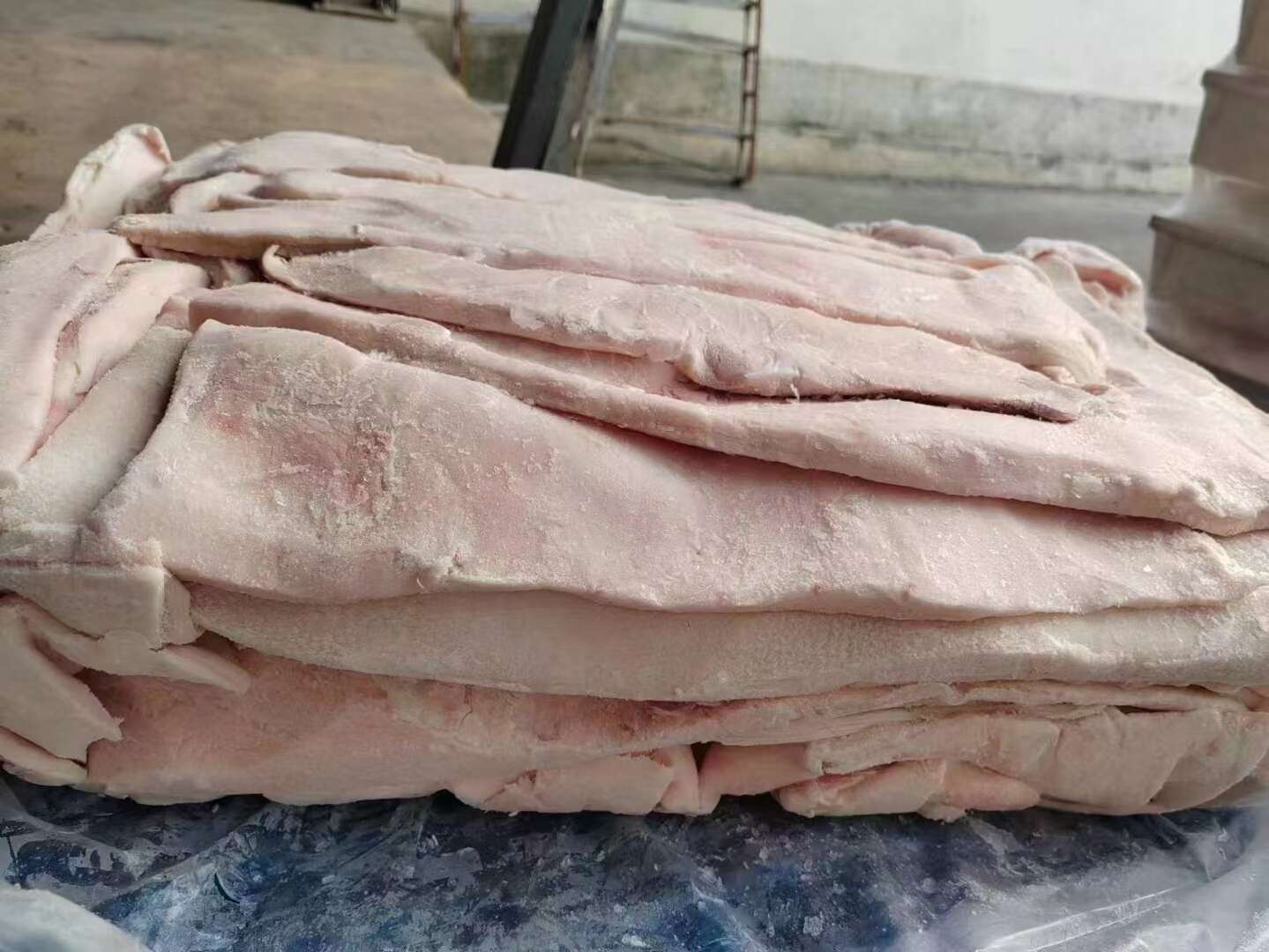 肥猪脊膘