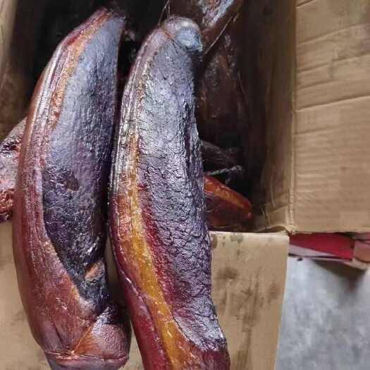 重庆市二刀腊肉 烟熏农家 瘦肉多肥肉少 味道香 宴请酒席都可