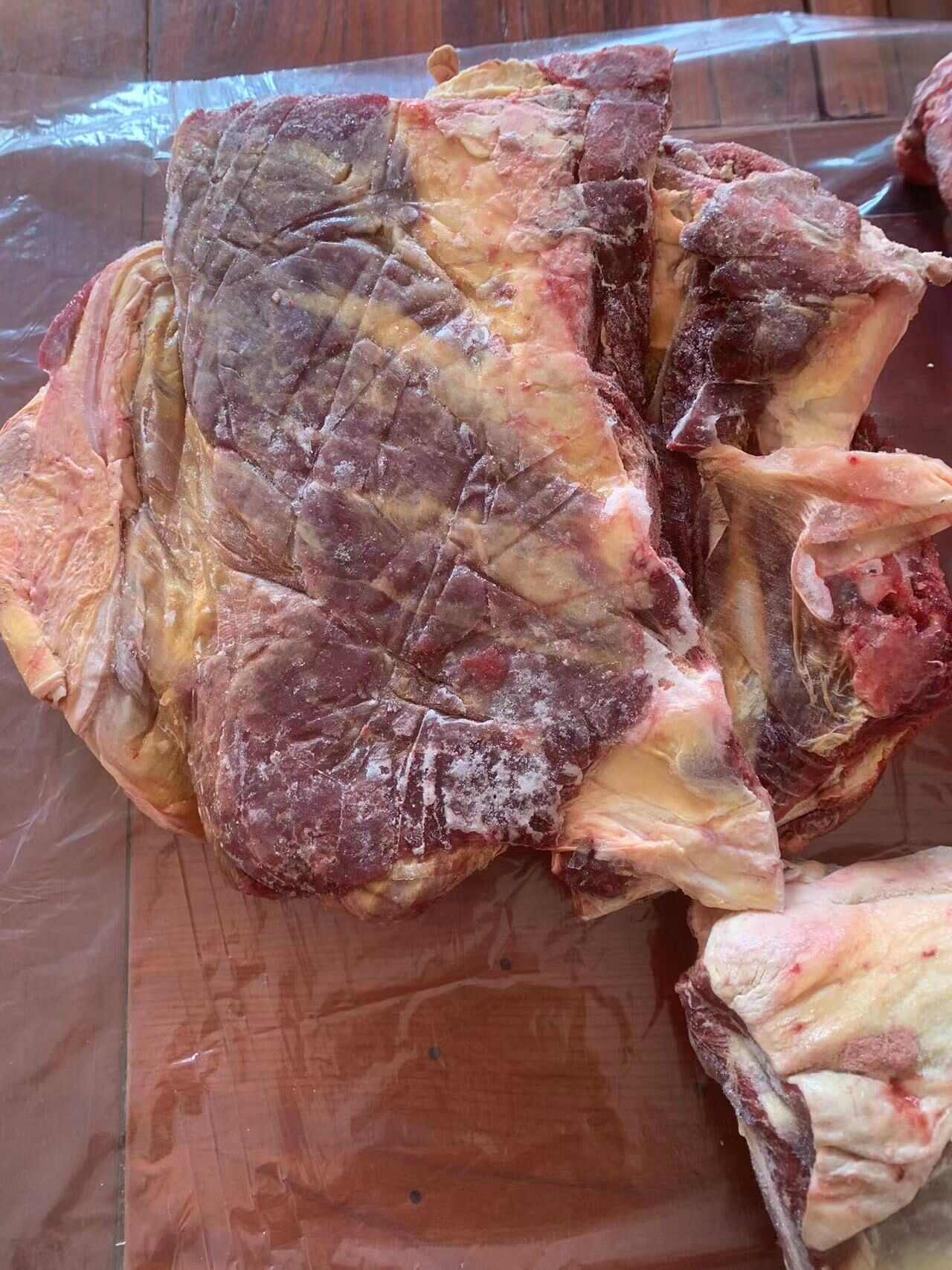 河间市牛骨/黄膘牛胸骨/大盆牛骨/肉含量高价格低。