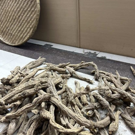成都西藏林芝本地党参味道特别浓党参产自海拔3600米以上的高