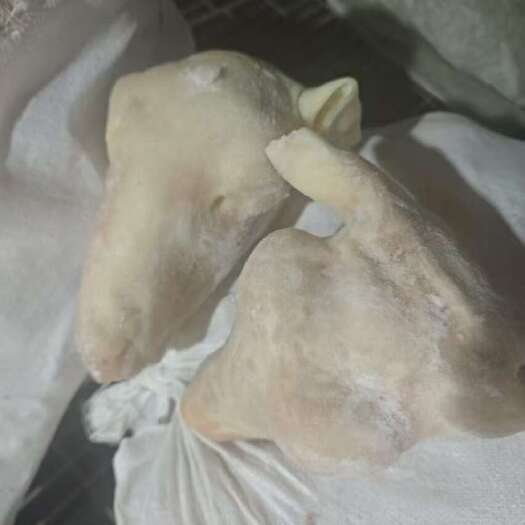 菏泽水褪羔子头。质量很好。3到3.5斤的