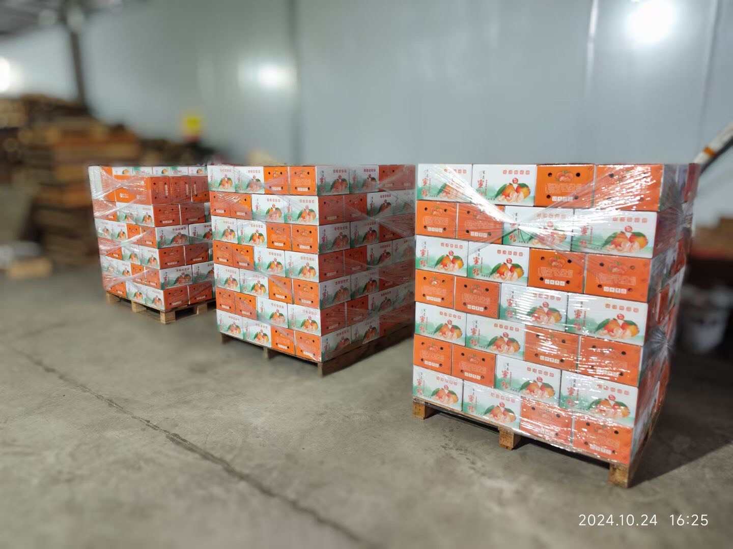 【鲜榨商用果】常年供应鲜榨橙汁儿果，新鲜看的见，橙香浓汁水多