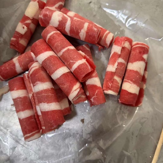 国产纯干肥牛一号！！配料：牛肉！奶香味十足