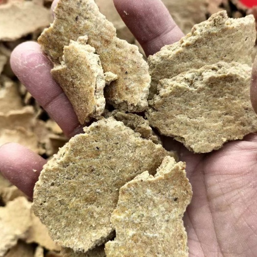 鄄城县本厂常年出售碎大豆黄豆饼饲料多禽畜适用 品质保障需要的联系