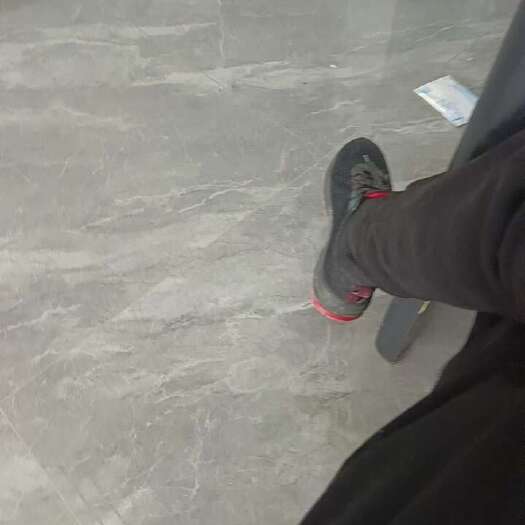 利津县有养殖社区出租，靠近大路出行方便，可以进半挂车大型车，