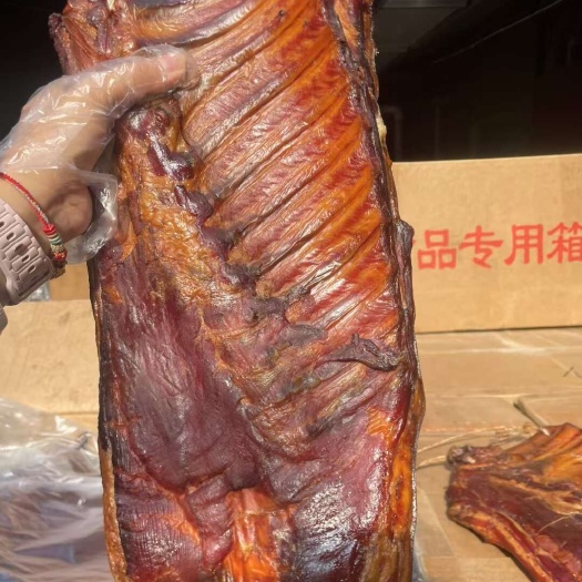 成都带皮烟熏中方腊排。适合餐馆卤店，展会，跑江湖。