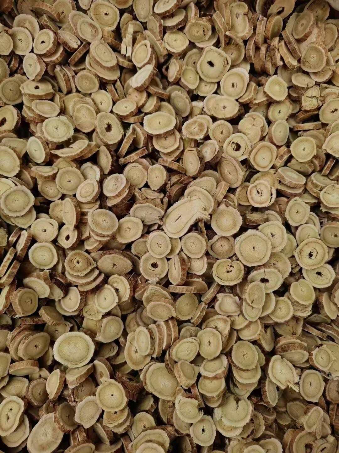 黄芪‮，片‬‎黄‮又芪‬‎叫做北芪