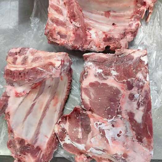 豬排骨  青豬去頸前排，肉多量大談價(jià)豬排骨顏色好肉多