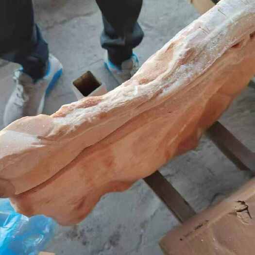 临沂中粮前上肉，25kg一件，6片左右，23年3月生产