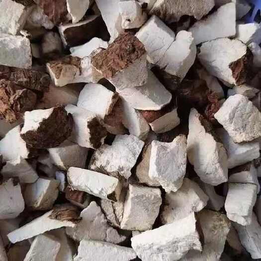 楚雄市云南精品带皮坨，纯手功制作，无硫白茯苓，欢迎老板选购