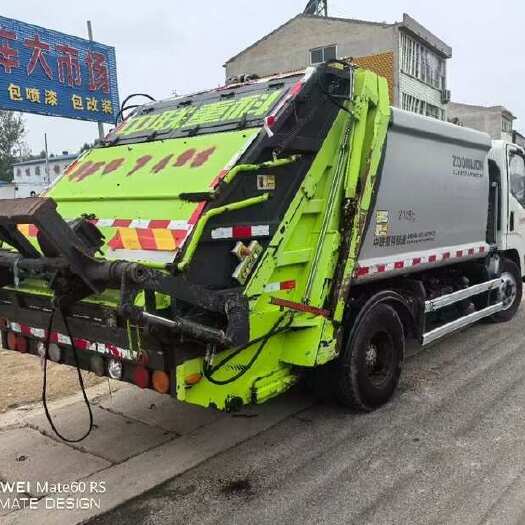 嘉祥县低价处理一台，19年上牌5080中联压缩车，3万多公里