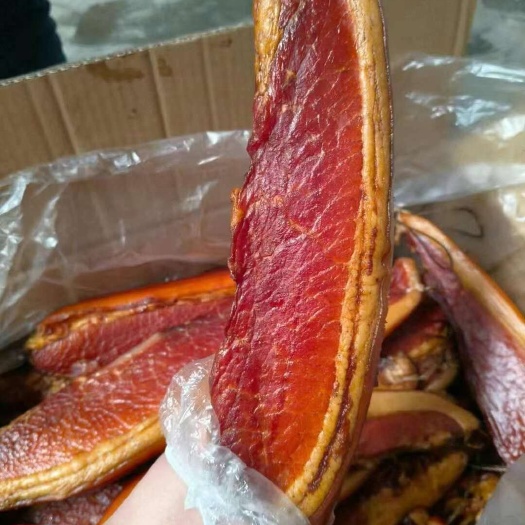 成都腊排骨  烟熏二刀腊肉，腊五花肉