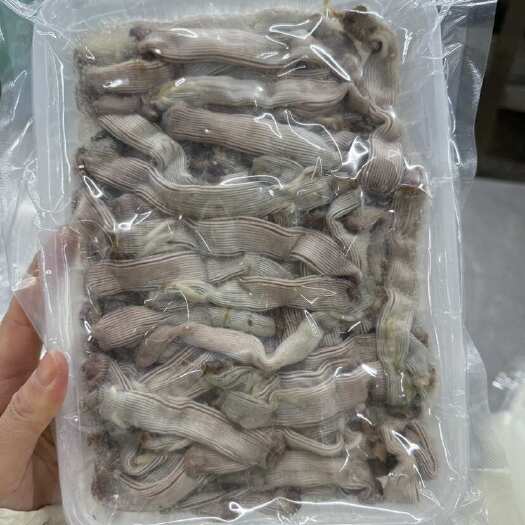 东港市当地沙虫，自己家船拉上来到加工，纯一手货源
