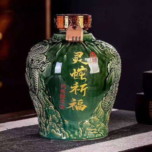 仁怀市贵州白酒上档次高档蛇年生肖纪念酒酱香型53度纯粮酒坛装酒