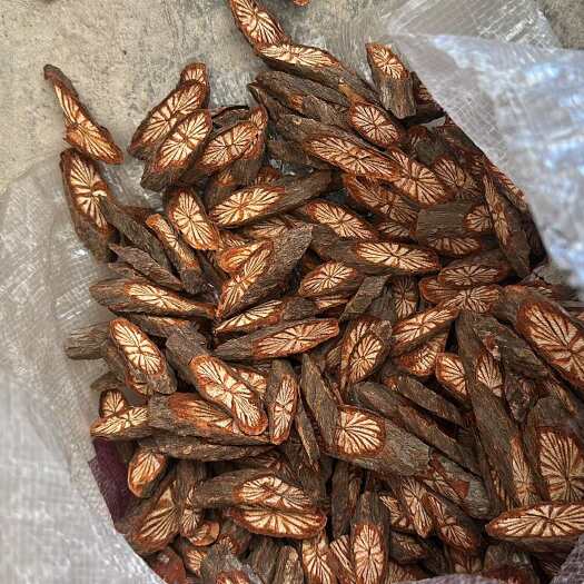 瑞金市中药材鸡血藤 江西赣州瑞金发货道地选材 精准切片 可追溯来源