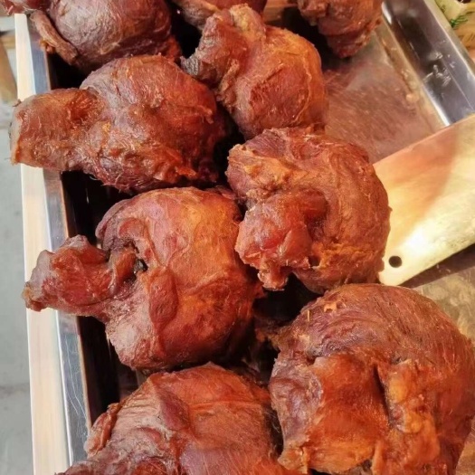 成都牛肉龟腱八成熟五香卤味酒店卤菜店商用下酒菜批发