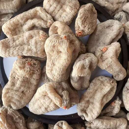 彝良县自已家种的云南昭通小草坝天麻无硫磺无烟熏，天麻片天麻个干货，