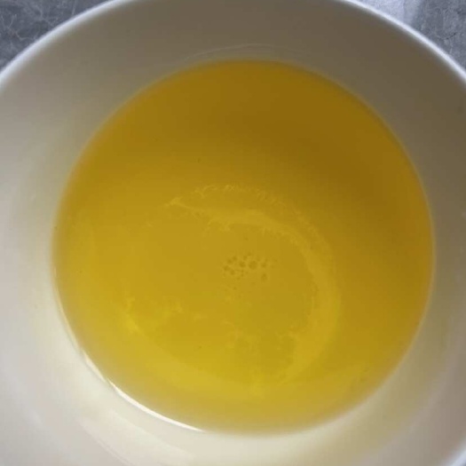 田林县白花山茶油，高海拔种植出来的，没有施肥，没有添加剂￼