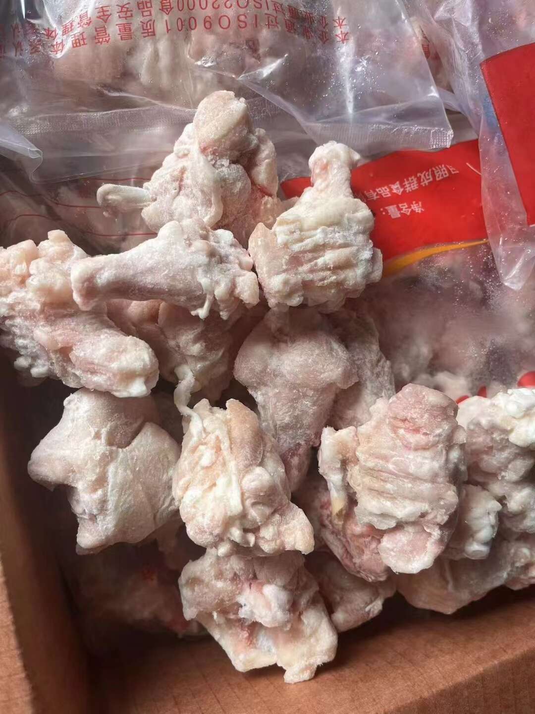 成群露骨鸡翅根，没有瘀血，二级纯干货，不分级