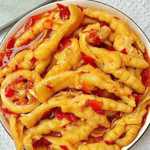 成都麻辣黑鸡爪商用批发独立包装即食无骨鸡脚凉菜一整箱熟食脱骨凤爪