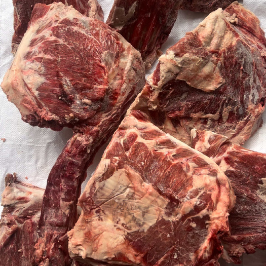 方肩骨，加肉。羊蝎子锅专用