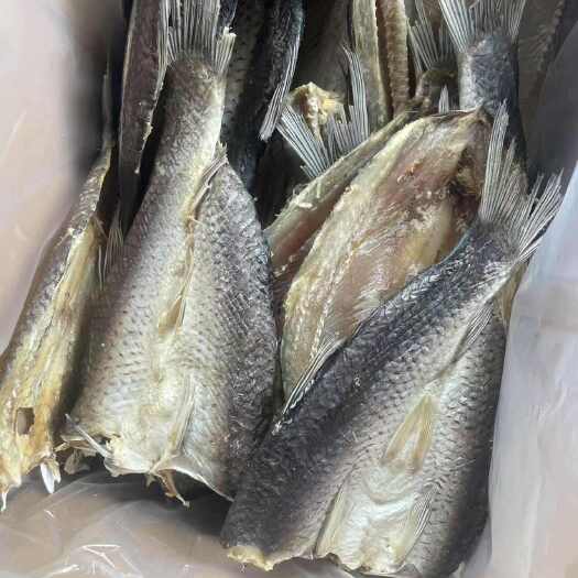 玉林草鱼干