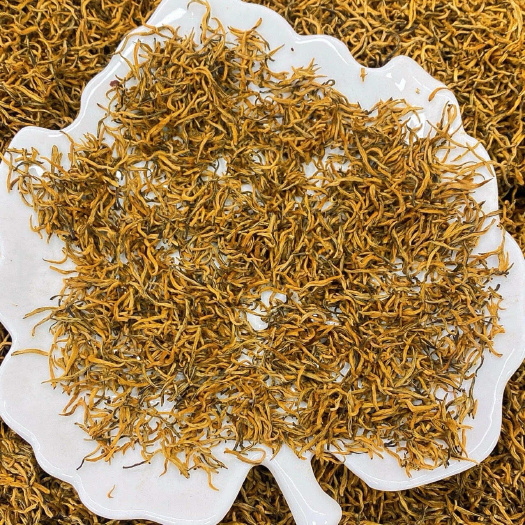 武夷山黄芽金骏眉红茶新茶金俊眉芽中芽蜜香500g茶叶散装批发