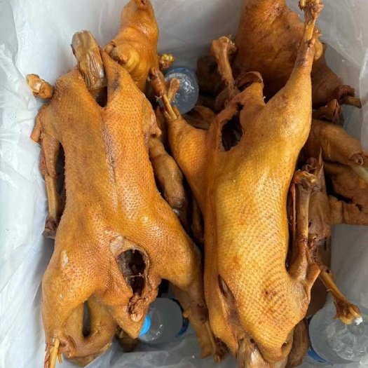 荣昌卤鹅，卤味入骨，回头率高