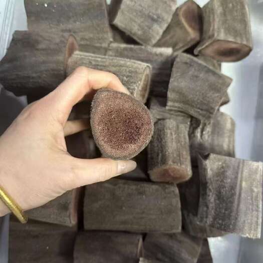 抚松县干鹿茸中段以上，大量批发，质量嘎嘎好