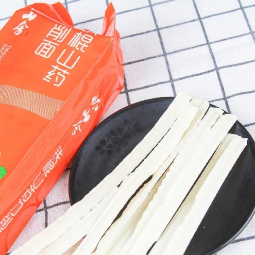 铁棍山药刀削面面食美味药食同源河南焦作温县怀山面淮山面宽面