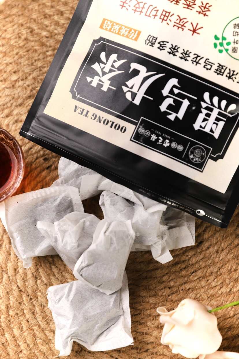 新品到手80包【香港宝芝林黑乌龙茶250g/袋80包！