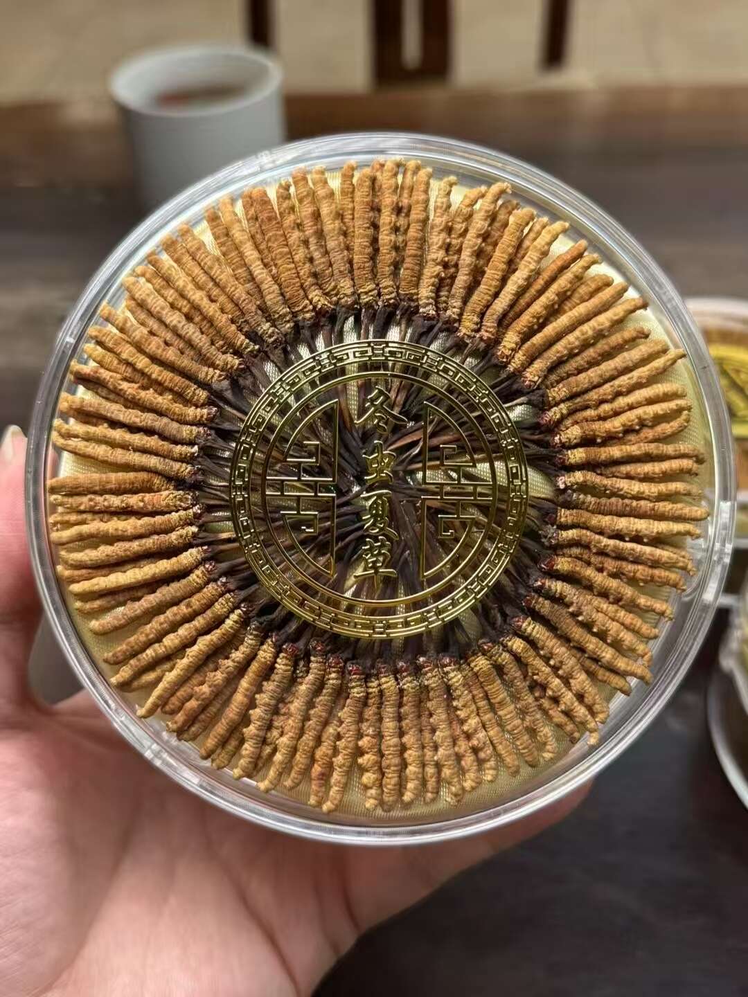 精品虫草 100根一盒 1400元