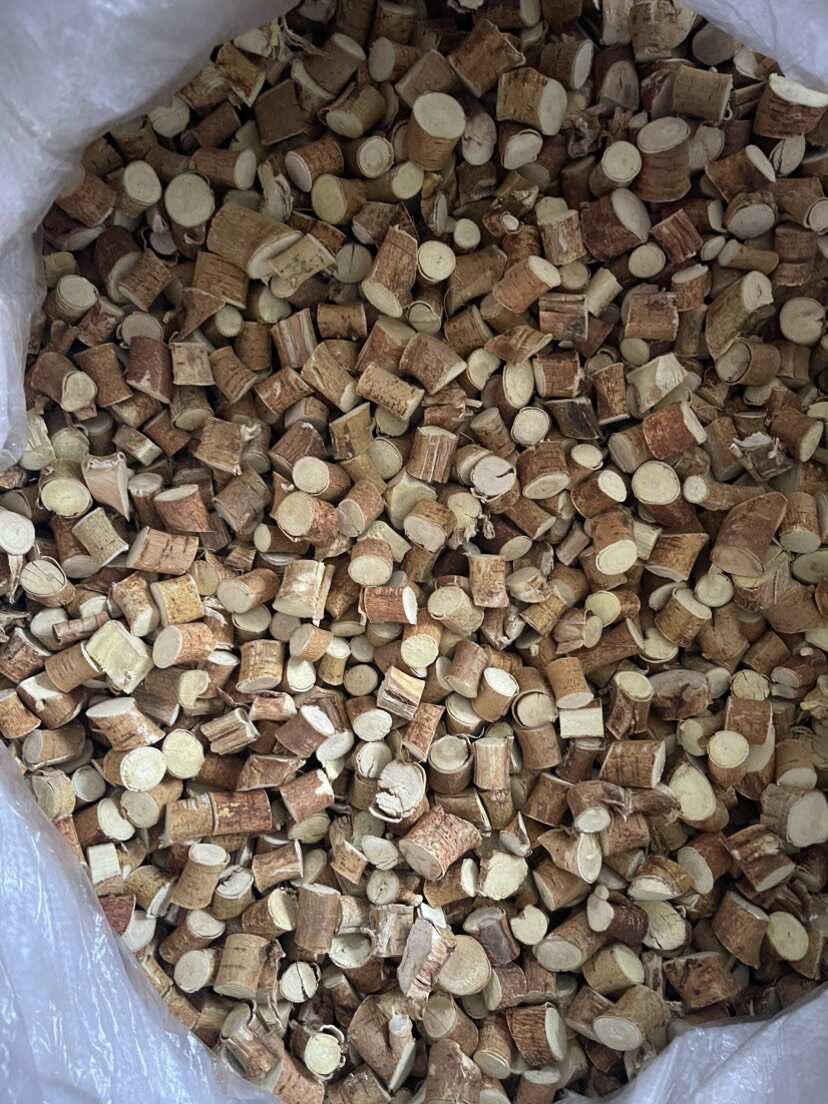五指毛桃干货切粒，无硫，可煲汤或泡酒