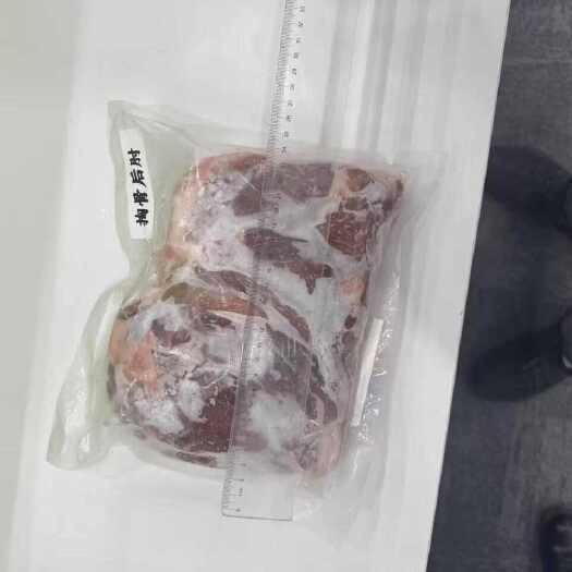 苏州掏骨后肘。去骨后肘子肉，元宝肘子，