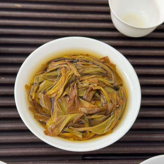 饶平县凤凰单枞山顶白叶（茶虎）