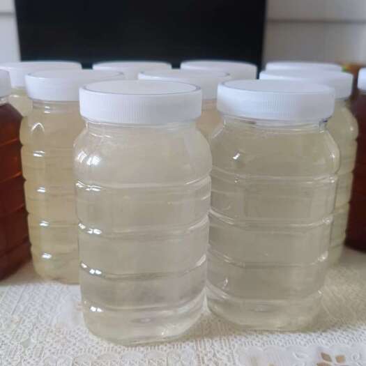 红安县大别山山纯酿槐花蜜，天然纯净，营养满溢，一口甜润身心