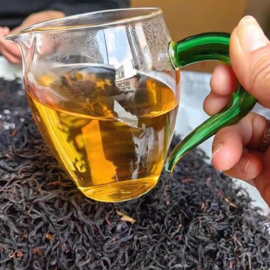 古树野生晒红茶暖胃红茶叶花果香特甜润级罐装送礼