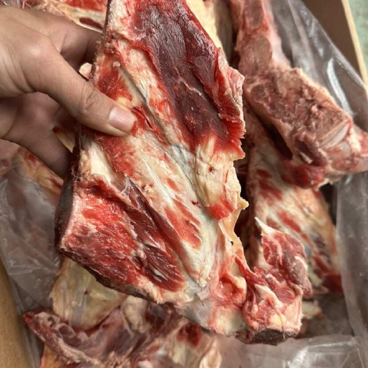 阳信县燕翅骨，带肉燕翅骨，基本都是软骨，牛骨面，做汤，
