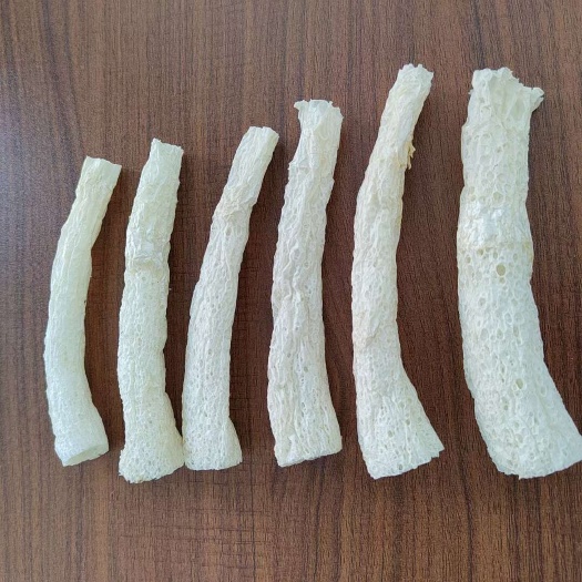 兴义市竹荪杆子竹荪管福建竹荪贵州竹荪餐饮酒店专业，竹荪厂家竹荪基地